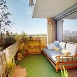 https://appartement-3-venissieux.hotels-rhonealpes.com